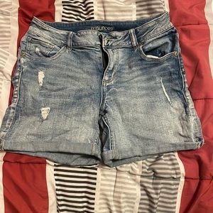 Maurice’s blue jean shorts! size 4